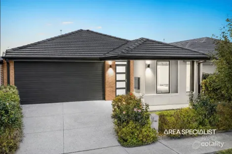 10 Flanker Way, Clyde, VIC 3978