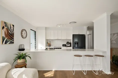 Property photo of 16 Crawford Street Sippy Downs QLD 4556