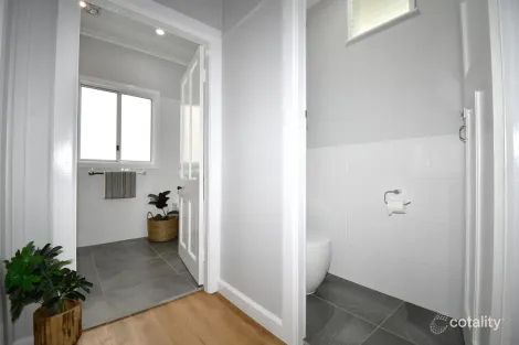 Property photo of 32 Burnett Street Berserker QLD 4701