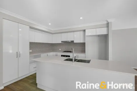 Property photo of 2 Ebor Way Dubbo NSW 2830