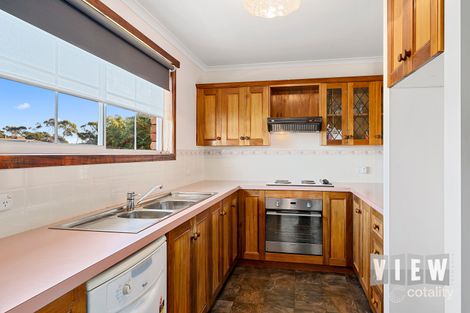 Property photo of 2/4 Freestone Crescent Wynyard TAS 7325