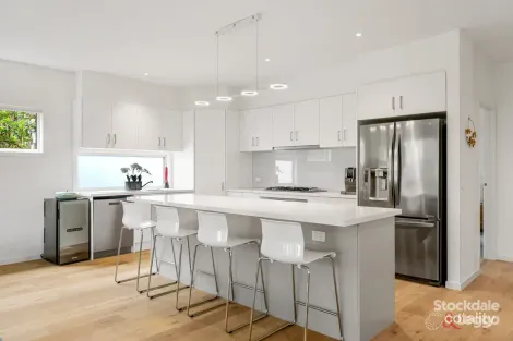 Property photo of 4 Woodland Avenue Silverleaves VIC 3922