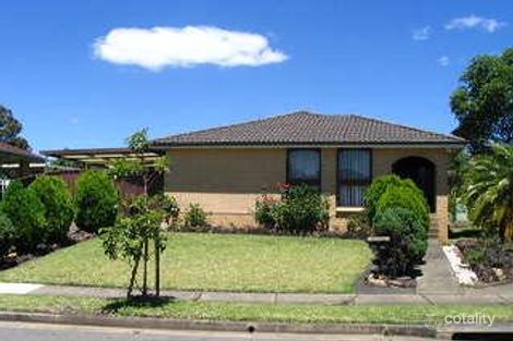 Property photo of 24 Shelley Place Wetherill Park NSW 2164