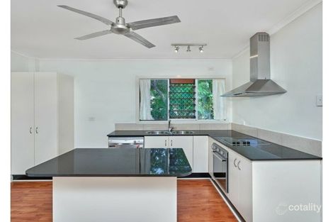 Property photo of 2/15 Amphora Street Palm Cove QLD 4879