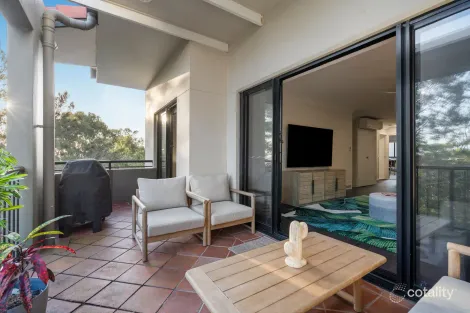 Property photo of 37/1 Great Hall Drive Miami QLD 4220