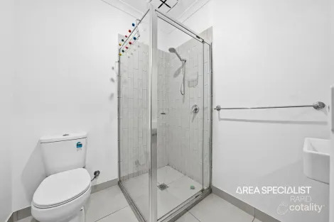 Property photo of 10 Flanker Way Clyde VIC 3978