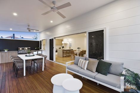 Property photo of 61 Geoffrey Road Chittaway Point NSW 2261