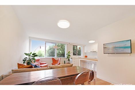 Property photo of 4/25 Jackson Street St Kilda VIC 3182