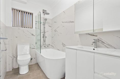 Property photo of 2/13 Zelang Avenue Figtree NSW 2525