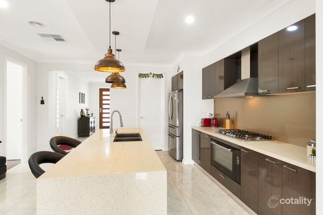 Property photo of 194 Manor Lakes Boulevard Manor Lakes VIC 3024