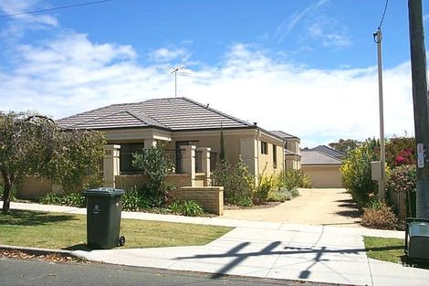 2/96 Manning St, Scarborough, WA 6019