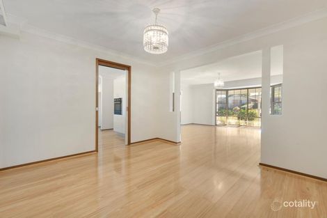 Property photo of 3 Hynes Place Elderslie NSW 2570