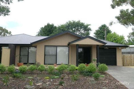 42 Armstrong Cres, Holt, ACT 2615