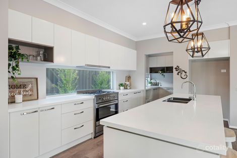 Property photo of 20 Blue Lily Circuit Junction Village VIC 3977