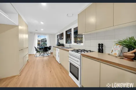 Property photo of 1/4 Greenlaw Crescent Berwick VIC 3806