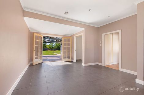Property photo of 14 Kanana Crescent Wangaratta VIC 3677