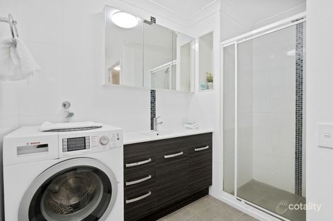 Property photo of 40/112-116 Surf Parade Broadbeach QLD 4218