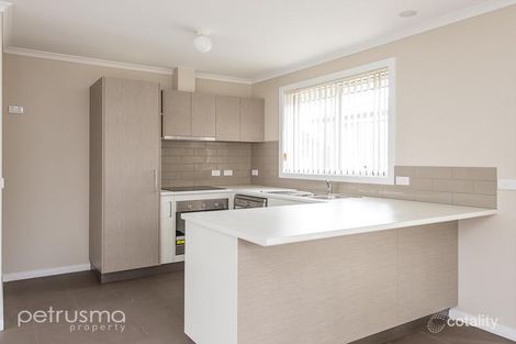 Property photo of 2/3 Loch Way Oakdowns TAS 7019