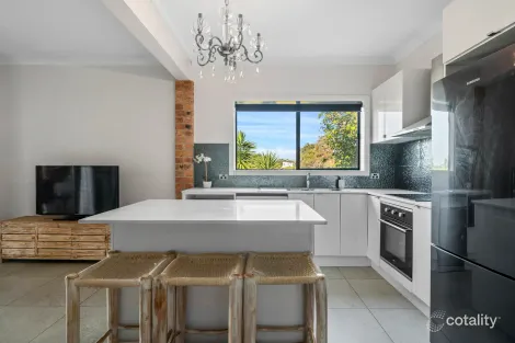 35 Campbell Cl, Korora, NSW 2450