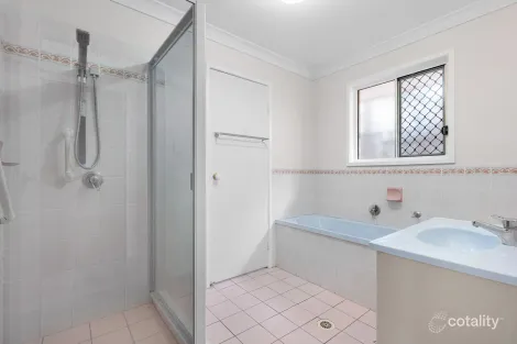 Property photo of 32 Ure Street Wynnum QLD 4178