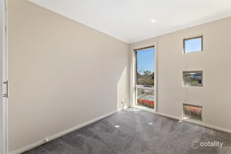Property photo of 2/7 Collicott Circuit Macquarie ACT 2614