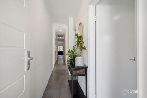 Property photo of 20 Ullswater Chase Aveley WA 6069