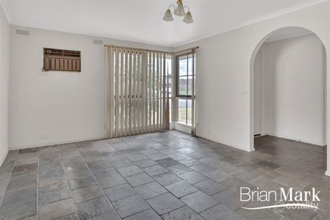 Property photo of 20 Daphne Crescent Werribee VIC 3030