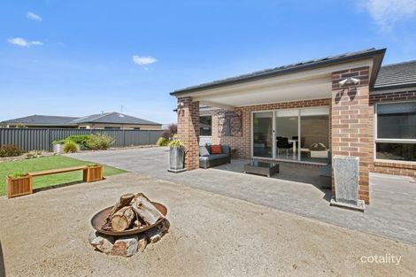Property photo of 15 Brahman Drive Delacombe VIC 3356