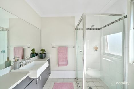 Property photo of 181 Liz Kernohan Drive Elderslie NSW 2570