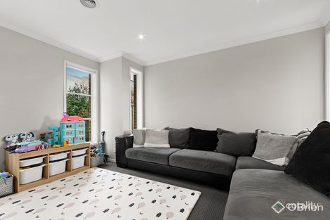 Property photo of 24 Magellan Crescent Werribee VIC 3030