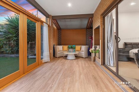 Property photo of 40 Shiraz Crescent Point Cook VIC 3030