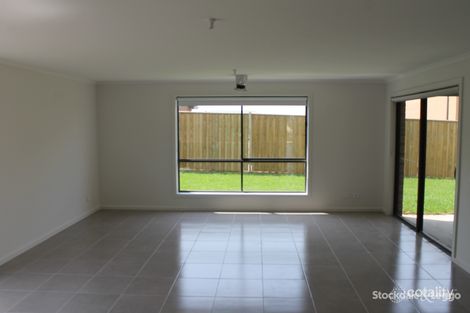 Property photo of 19 Fortitude Circuit Clyde VIC 3978