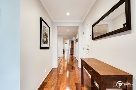 Property photo of 3 Vane Street Cranbourne East VIC 3977