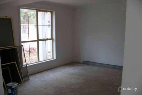 Property photo of 2/652 Mountain Highway Bayswater VIC 3153