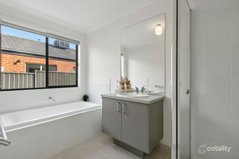 Property photo of 20 Annabella Street Cranbourne East VIC 3977