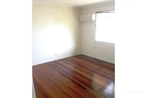 Property photo of 33 Dayboro Road Petrie QLD 4502