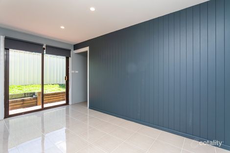 17 Lavis Dr, Mount Warrigal, NSW 2528