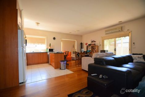 Property photo of 1 Hoxton Crescent Craigieburn VIC 3064