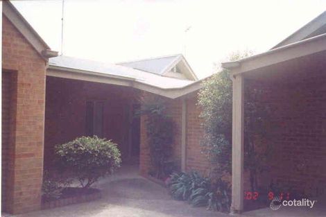 Property photo of 2/21 Henry Street Eltham VIC 3095