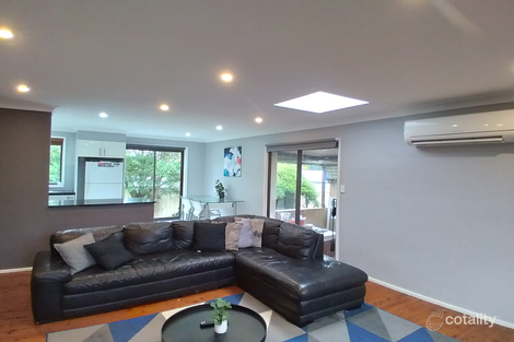 Property photo of 3 Banksia Place Oakdale NSW 2570