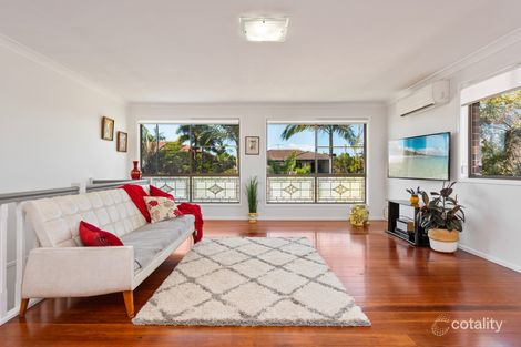 Property photo of 6 Edzell Place Carindale QLD 4152