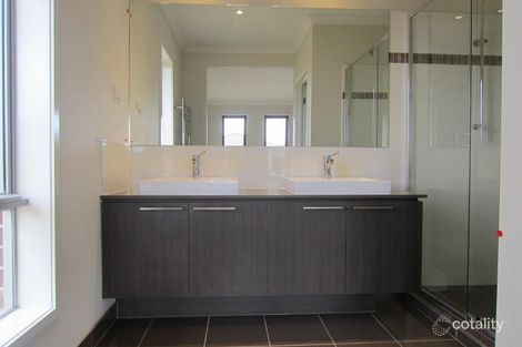 Property photo of 16 Weaver Street Doreen VIC 3754