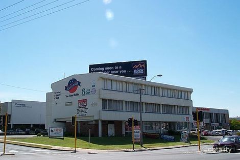 4 Hutton St, Osborne Park, WA 6017