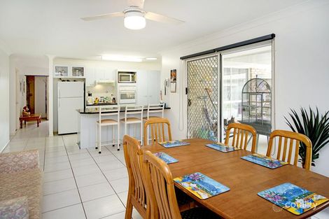 Property photo of 8 Edgeworth Place Helensvale QLD 4212