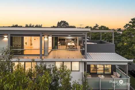 Property photo of 30 Waterline Crescent Bulimba QLD 4171