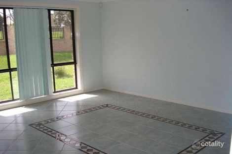 Property photo of 41 Ferraro Crescent West Hoxton NSW 2171