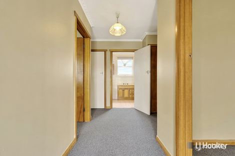 Property photo of 4 Crestview Court Newnham TAS 7248