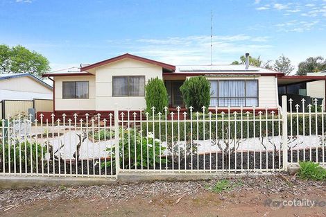 15 Pattullo Ave, Clare, SA 5453