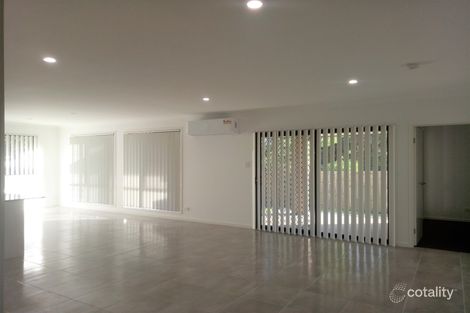 Property photo of 6 Essington Mews Leichhardt QLD 4305