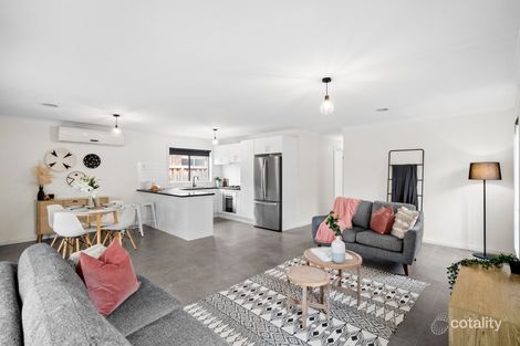 Property photo of 14 Andie Way Tarneit VIC 3029